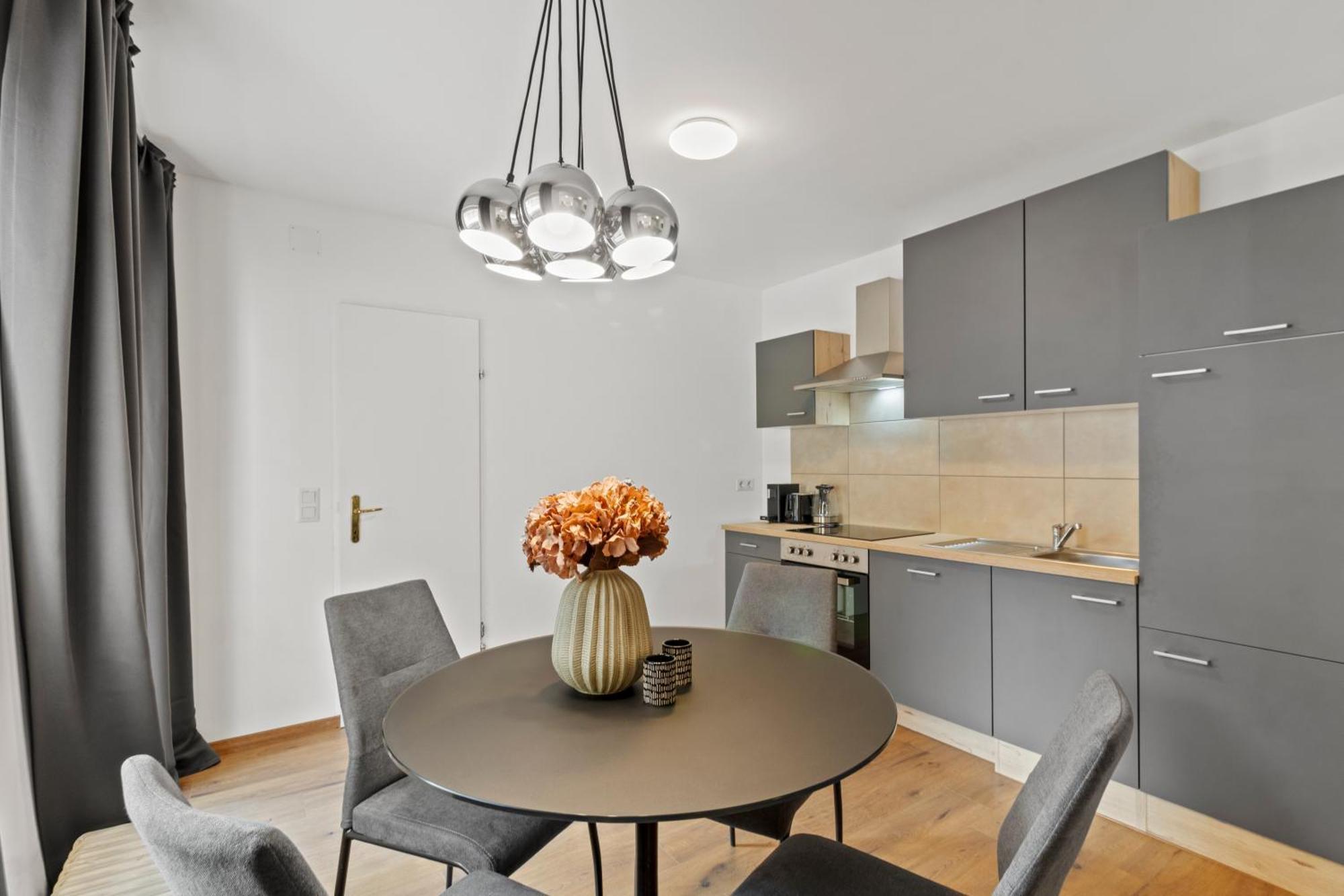 Apartament Stilvolles Zuhause Mit Terrasse Bruck an der Mur Zewnętrze zdjęcie